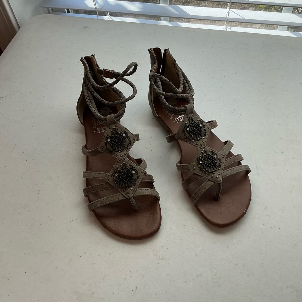 Elegant Brown Sandals with Beaded Accents